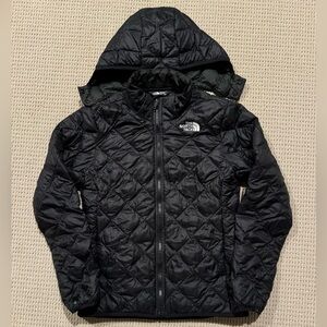 Northface Girls’ ThermoBall™ Hooded Jacket - Size XL (14/16)